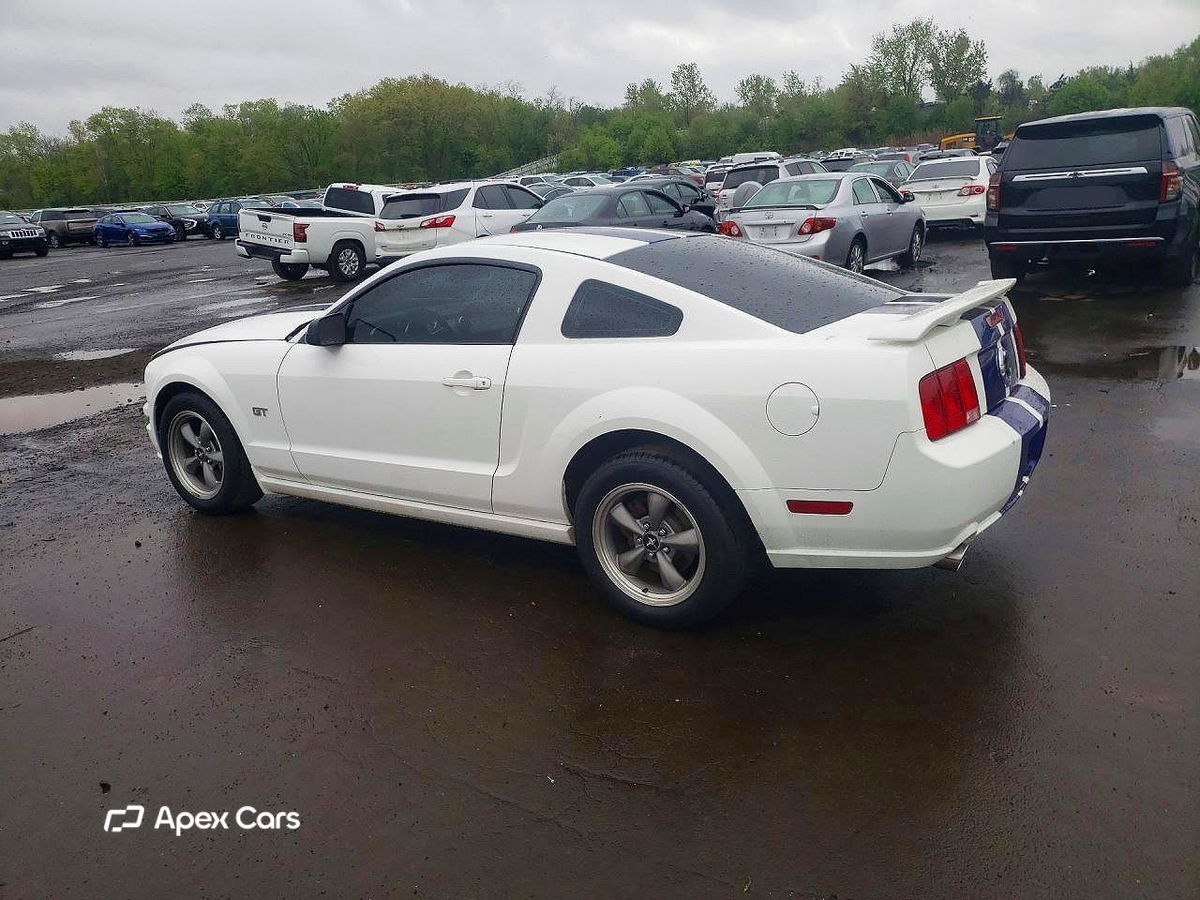 Ford Mustang 2006