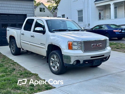 GMC Sierra 2012 - Image 1 of 10