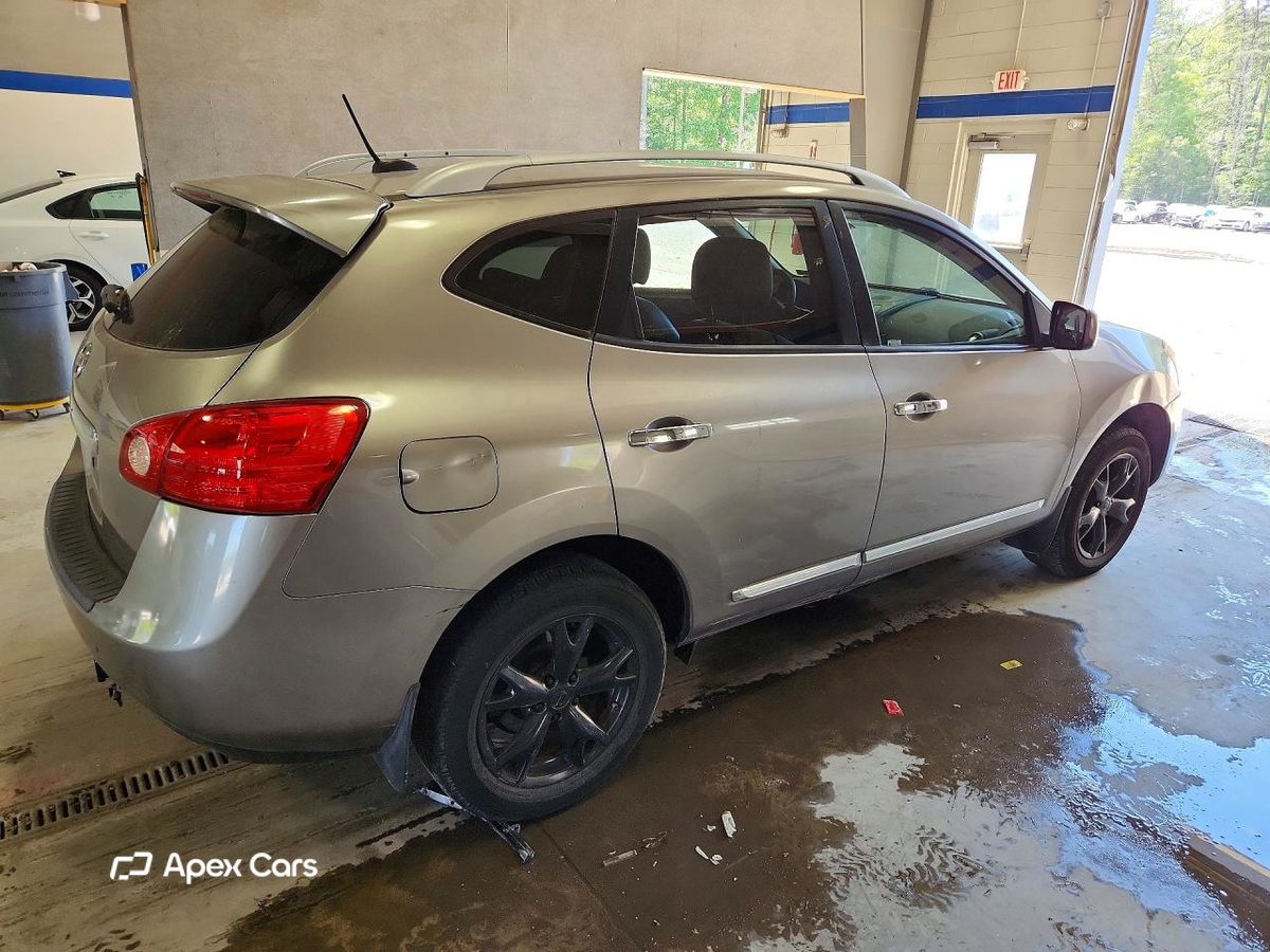 Nissan Rogue 2011