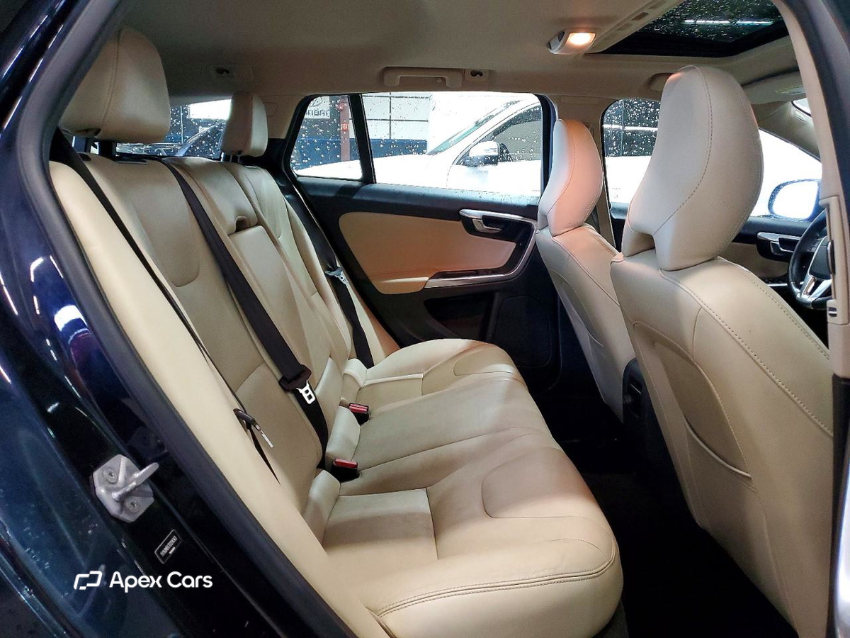Volvo V60 2016
