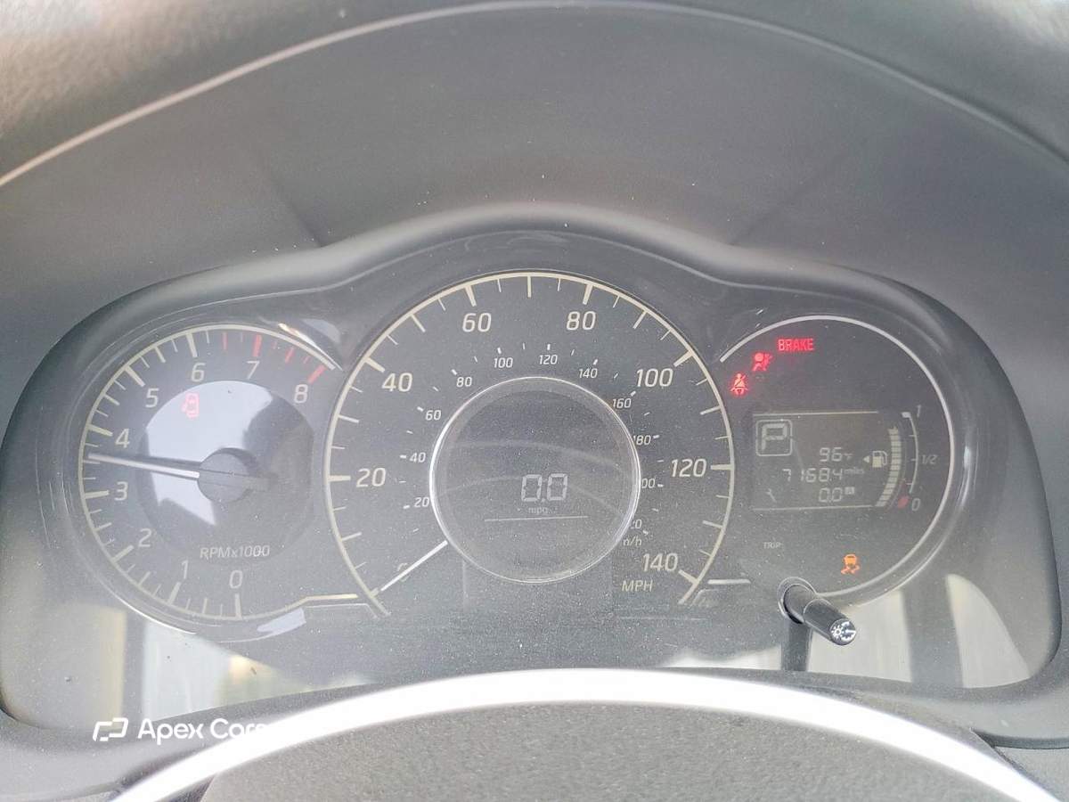 Nissan Versa 2015
