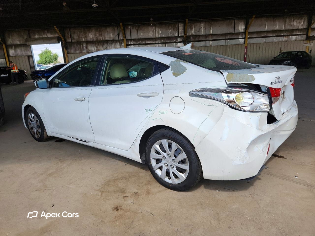 Hyundai Elantra 2013
