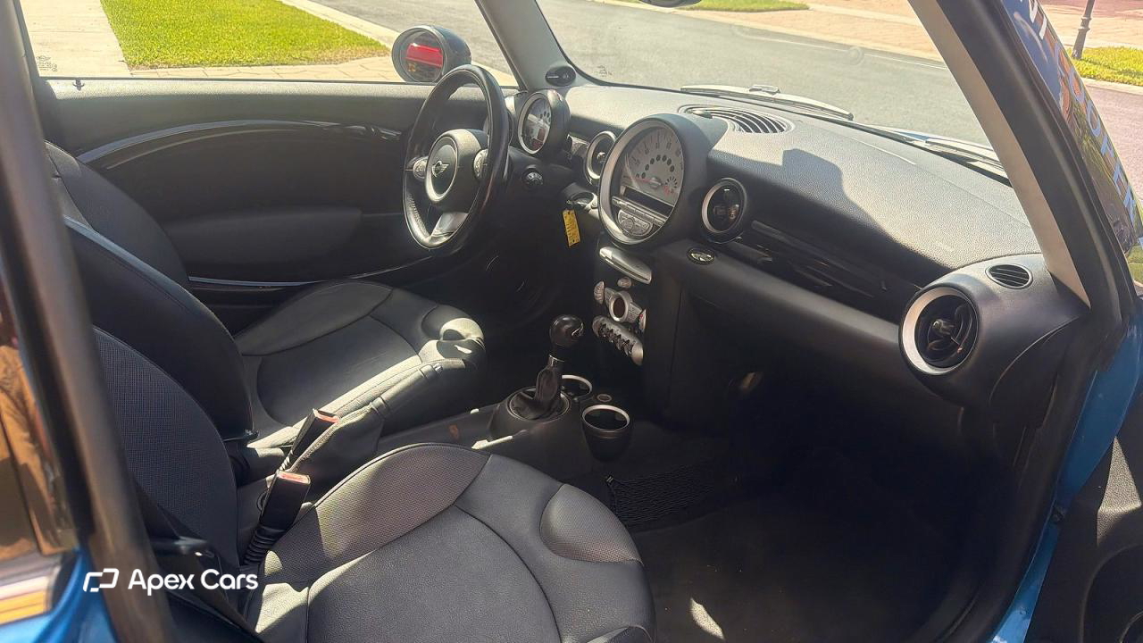 MINI Cooper 2010