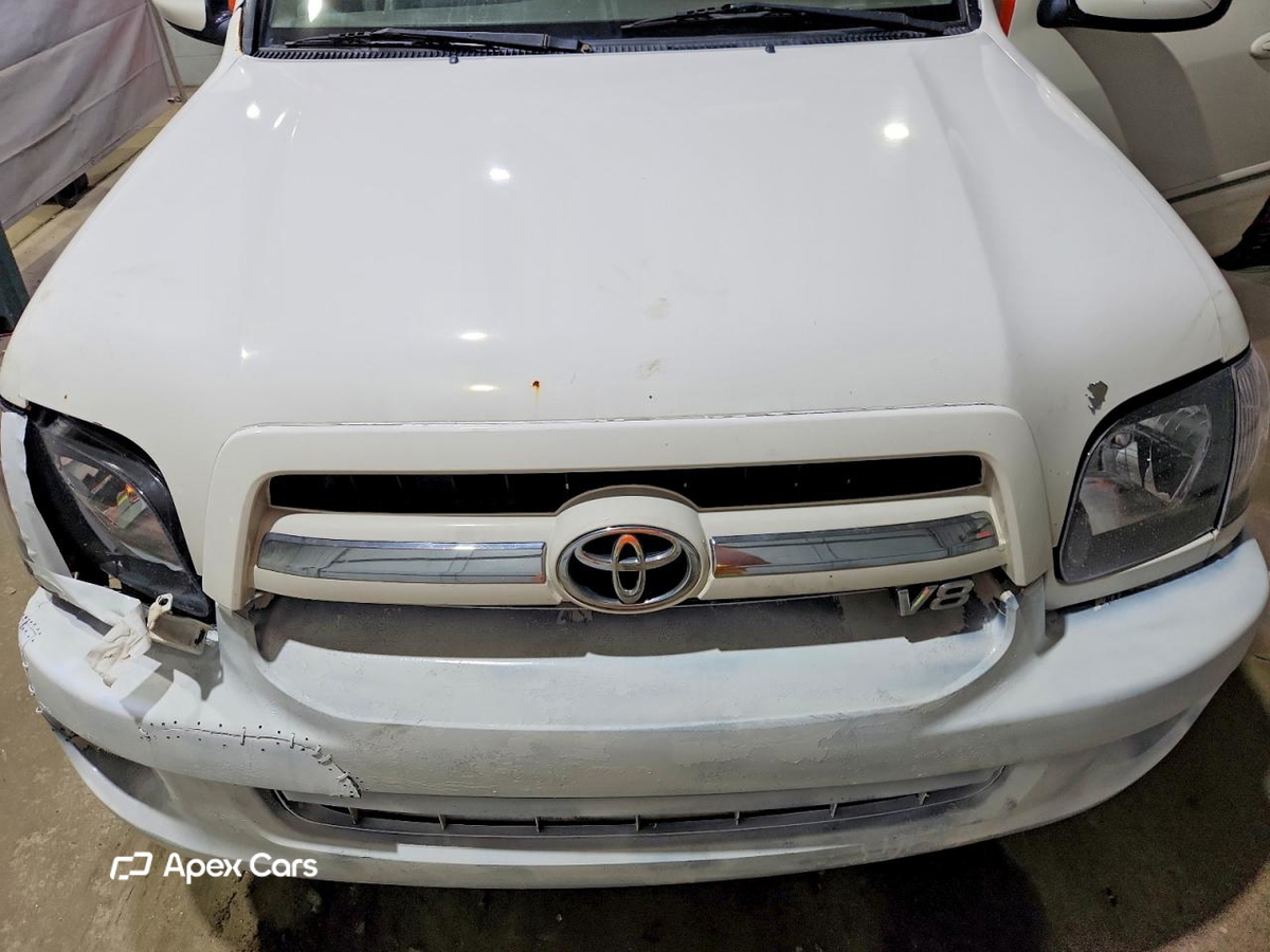 Toyota Sequoia 2005