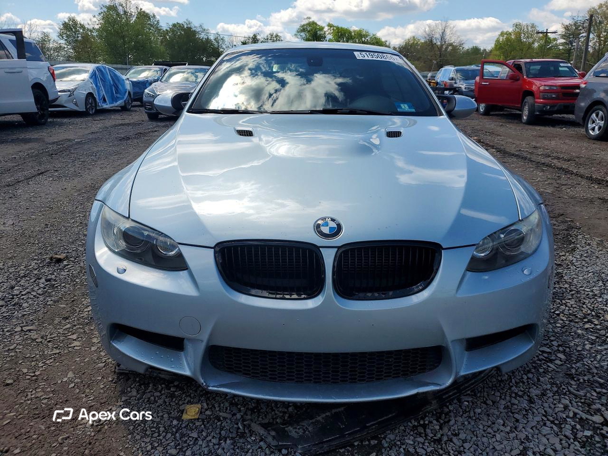 BMW M3 2011