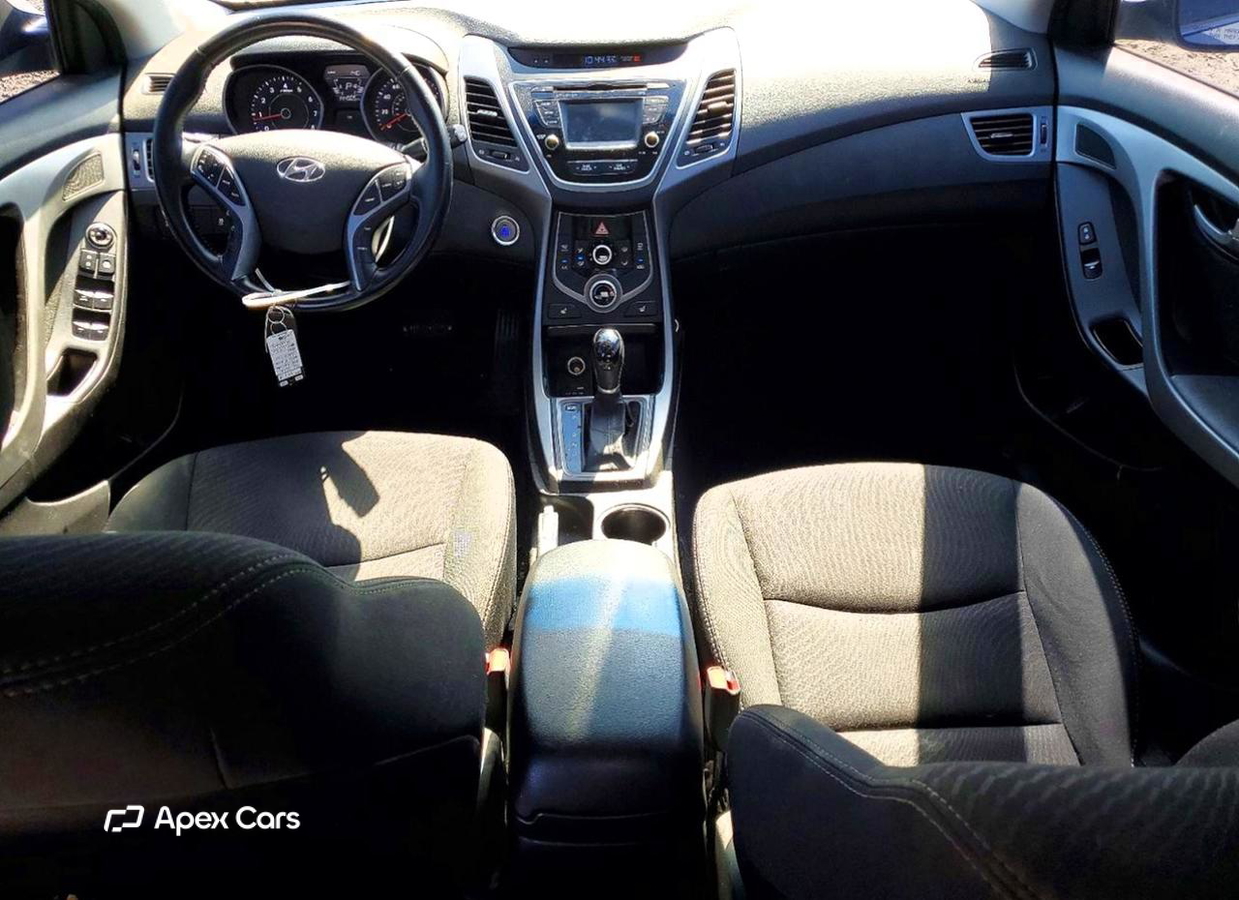 Hyundai Elantra 2016