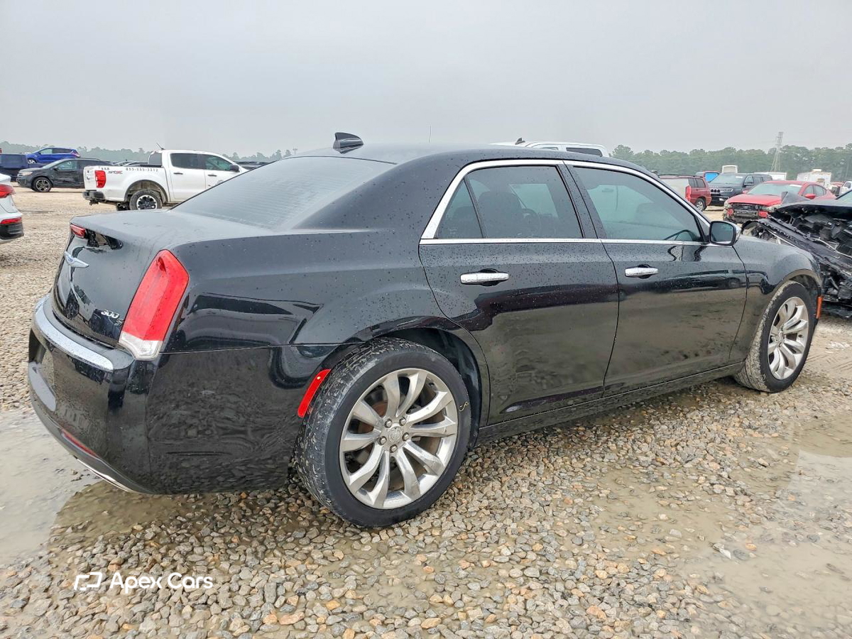 Chrysler 300 2019