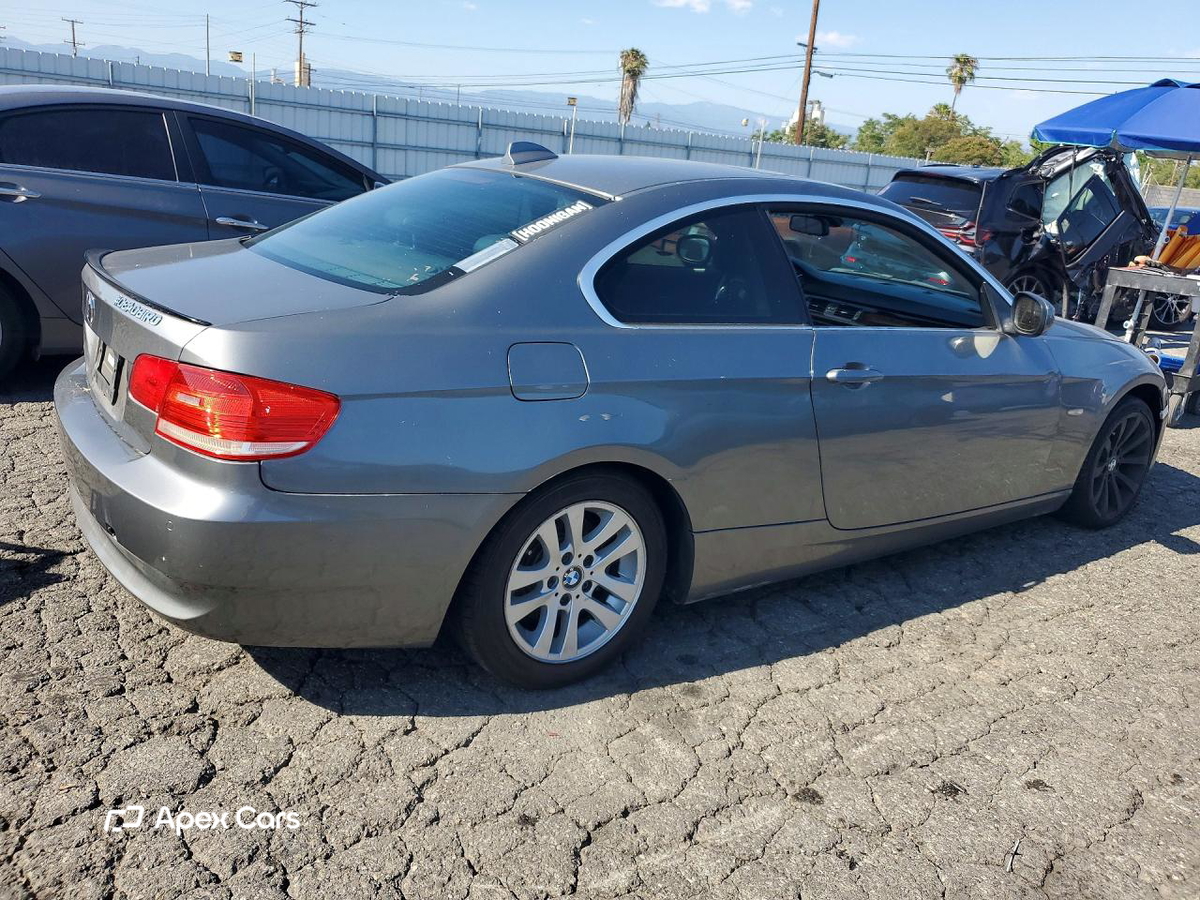 BMW Series 3 2010