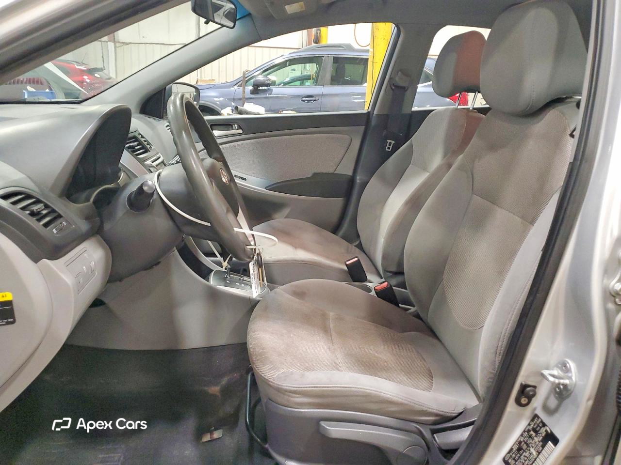 Hyundai Accent 2012