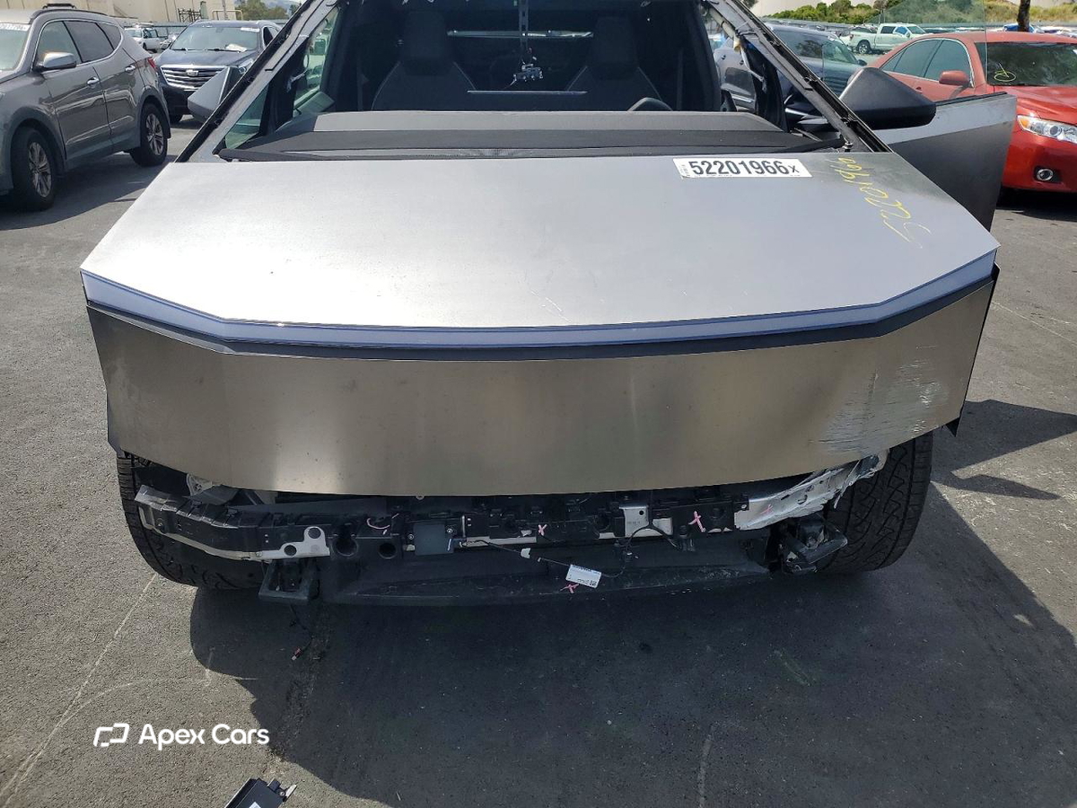 Tesla Cybertruck 2024