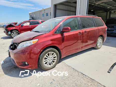 Toyota Sienna 2012 - Image 1 of 13