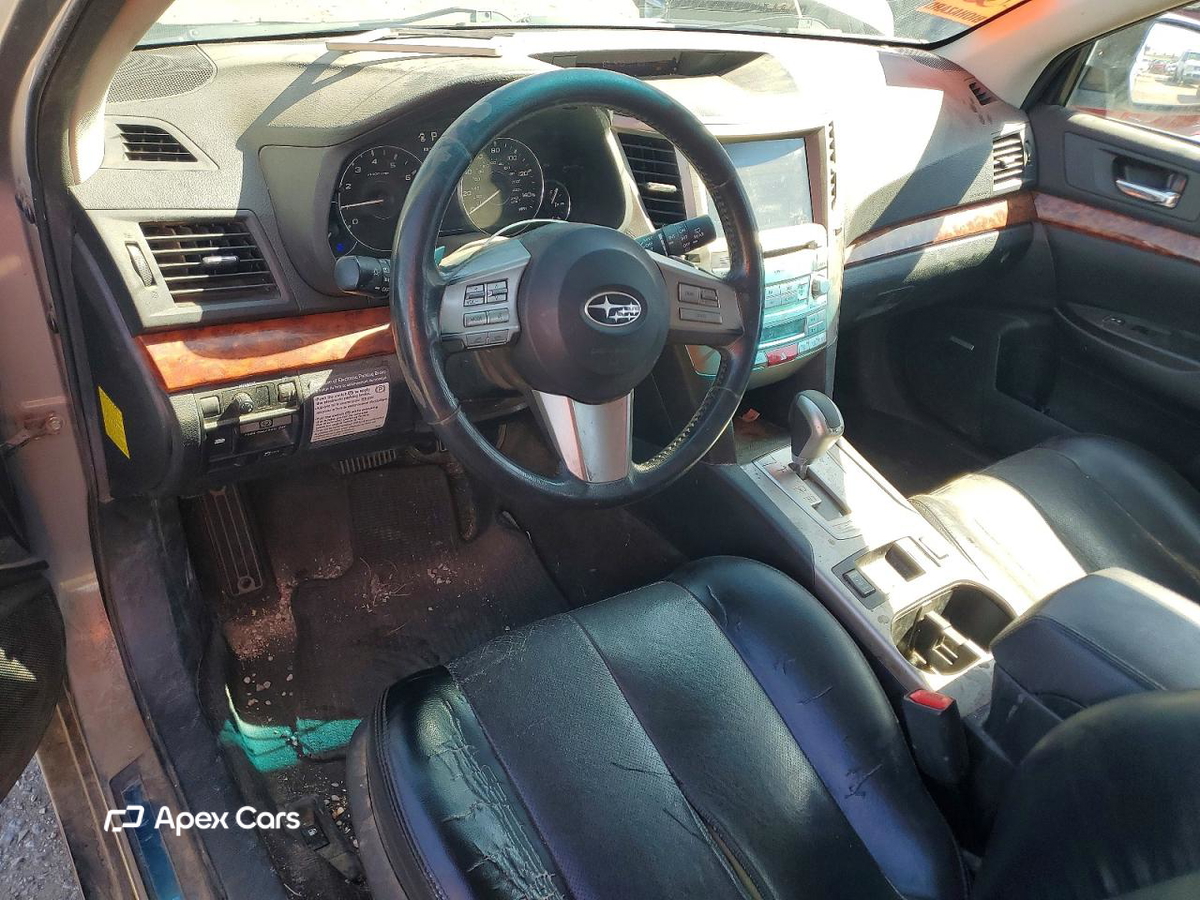 Subaru Outback 2011
