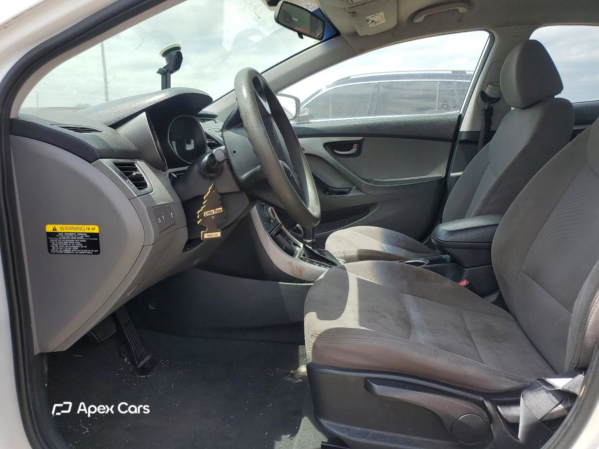 Hyundai Elantra 2016