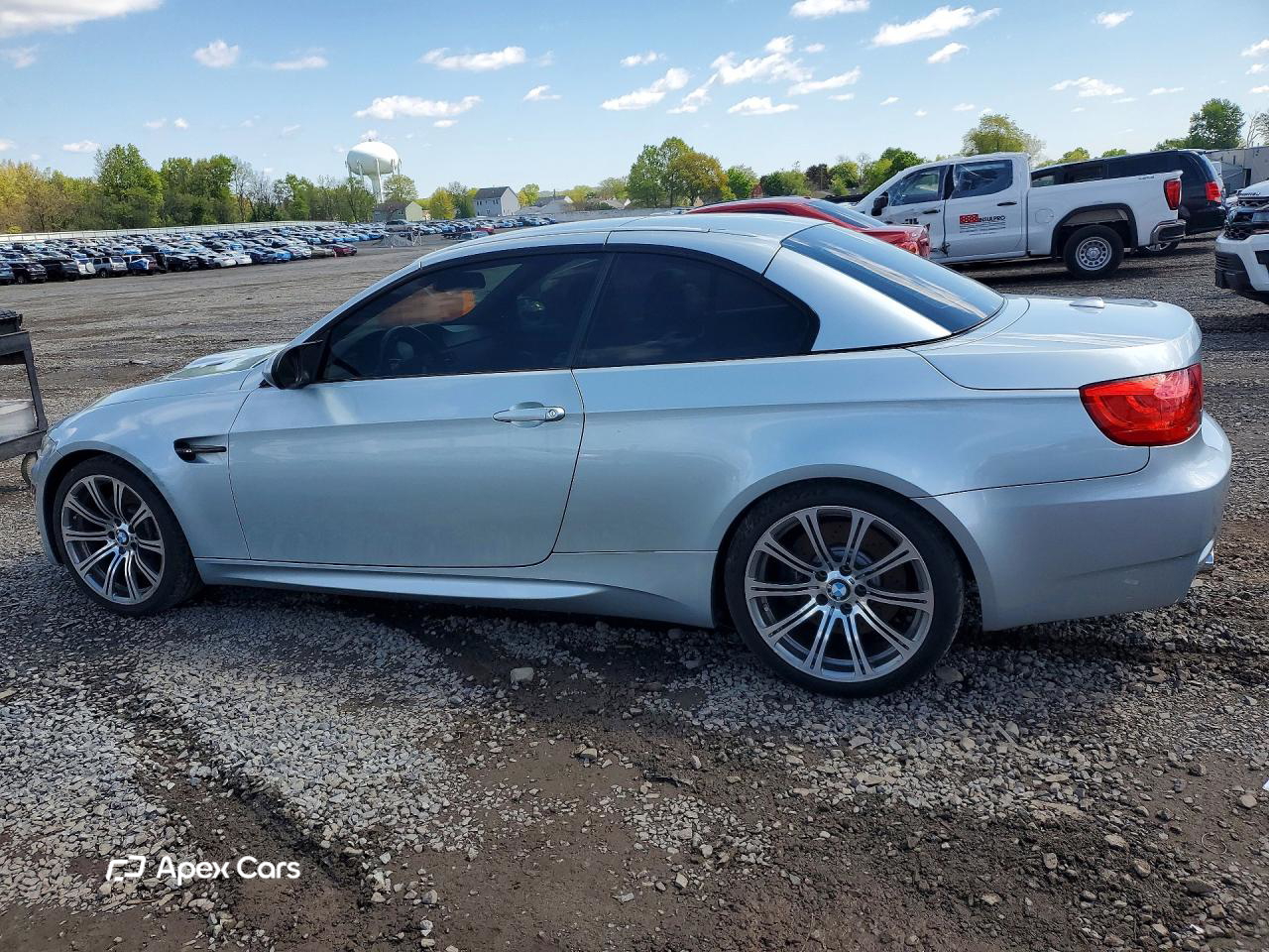 BMW M3 2011