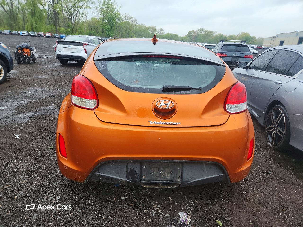 Hyundai Veloster 2013