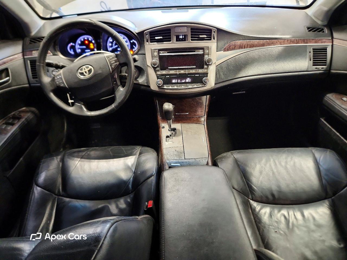 Toyota Avalon 2012
