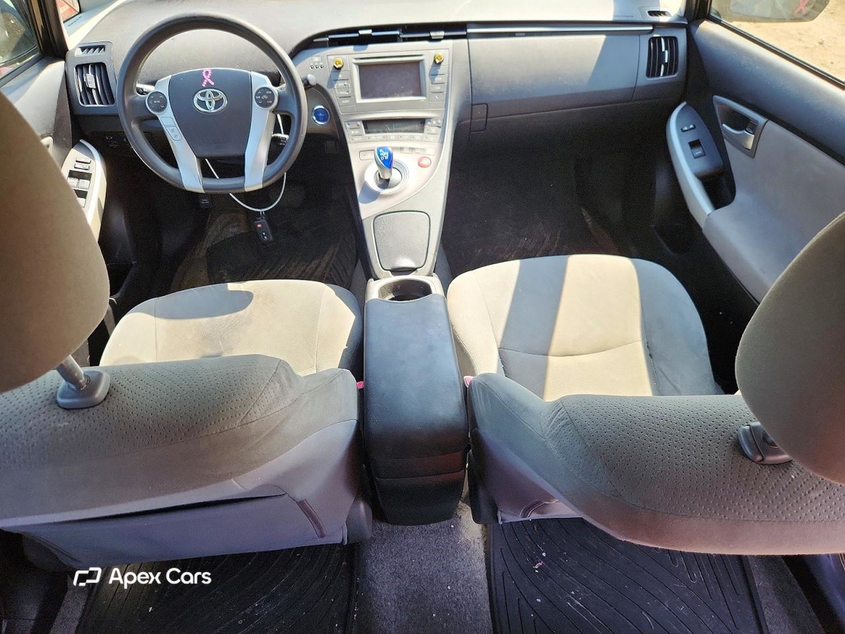 Toyota Prius 2012