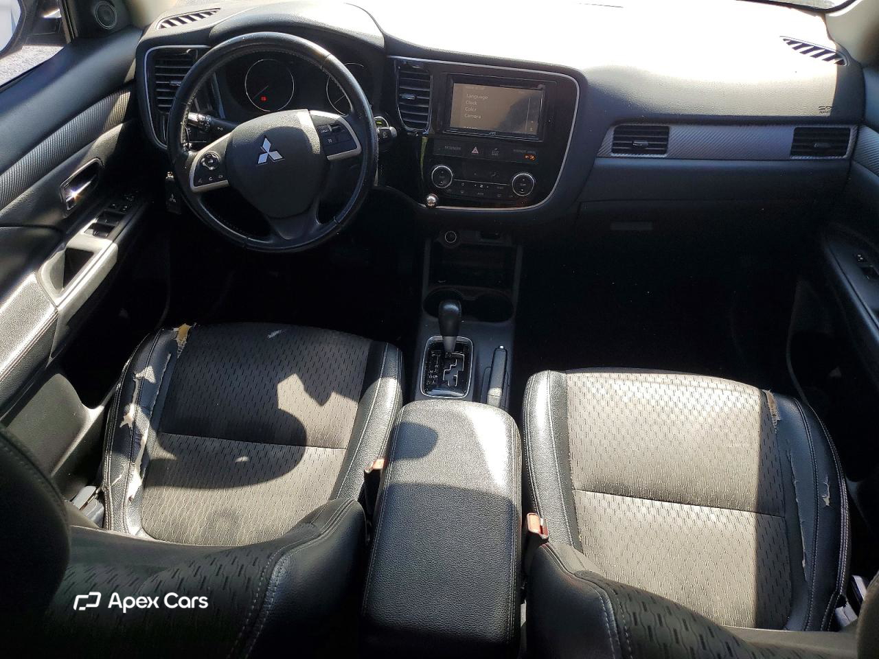 Mitsubishi Outlander 2015