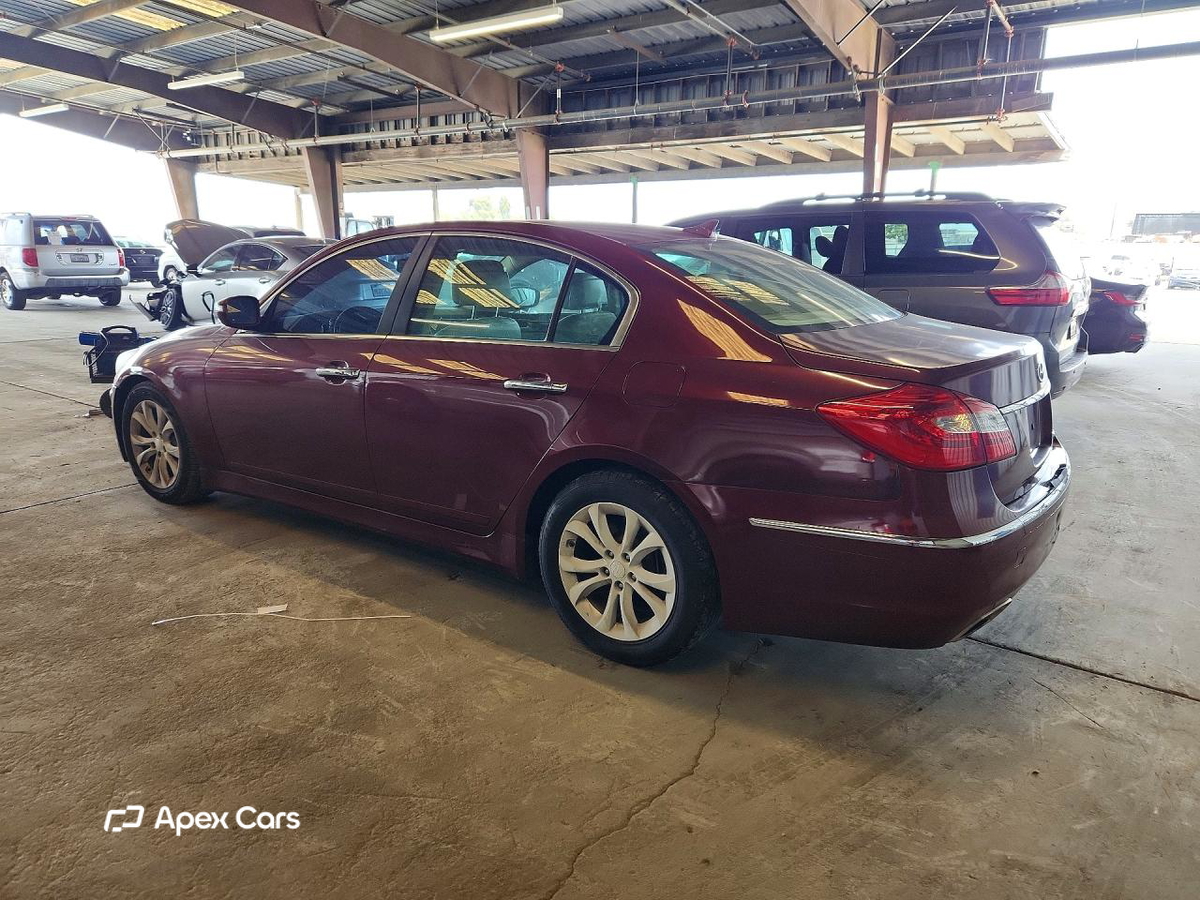 Hyundai Genesis 2012