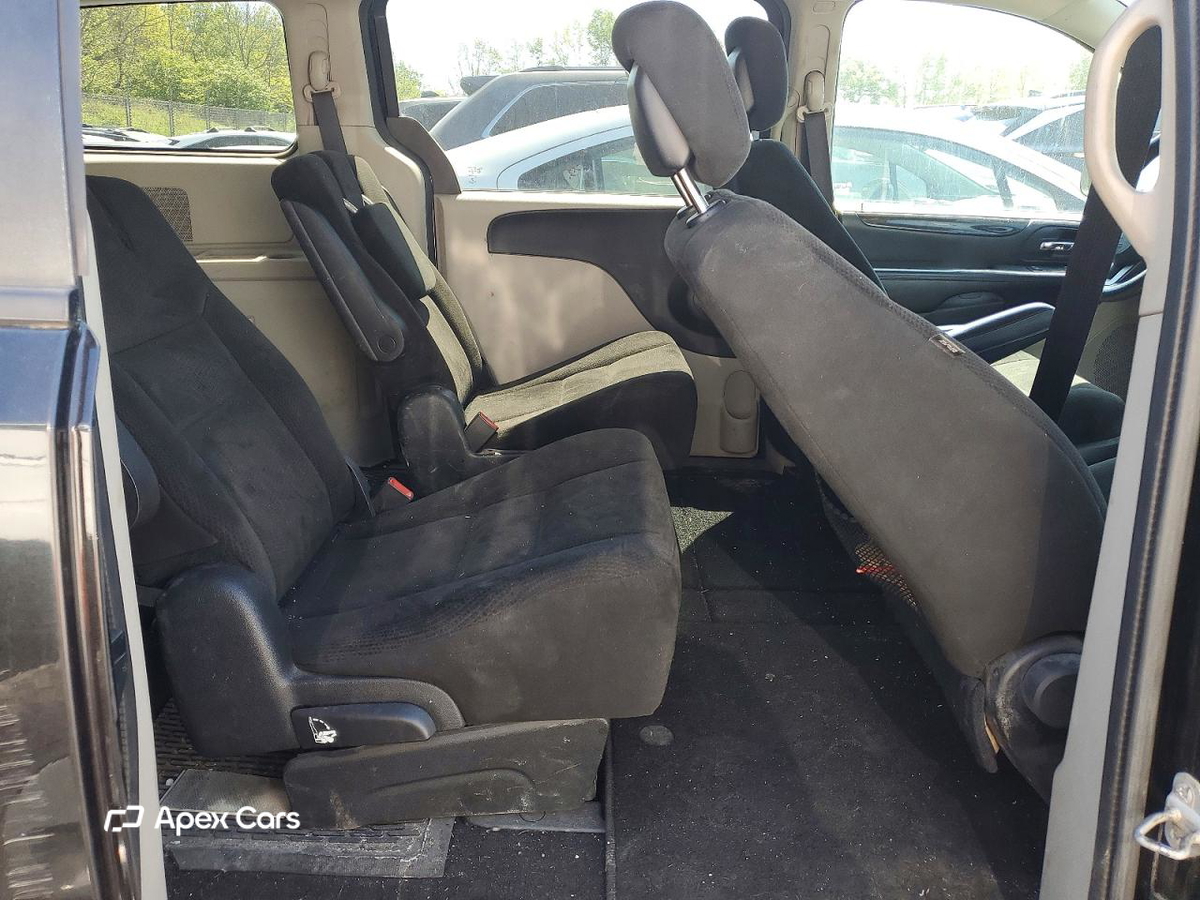 Dodge Caravan 2015