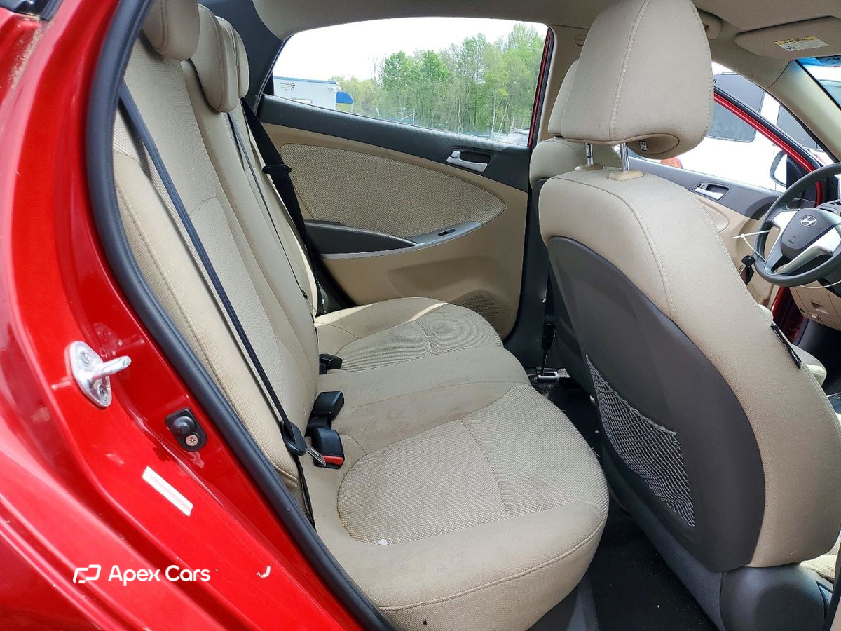 Hyundai Accent 2012