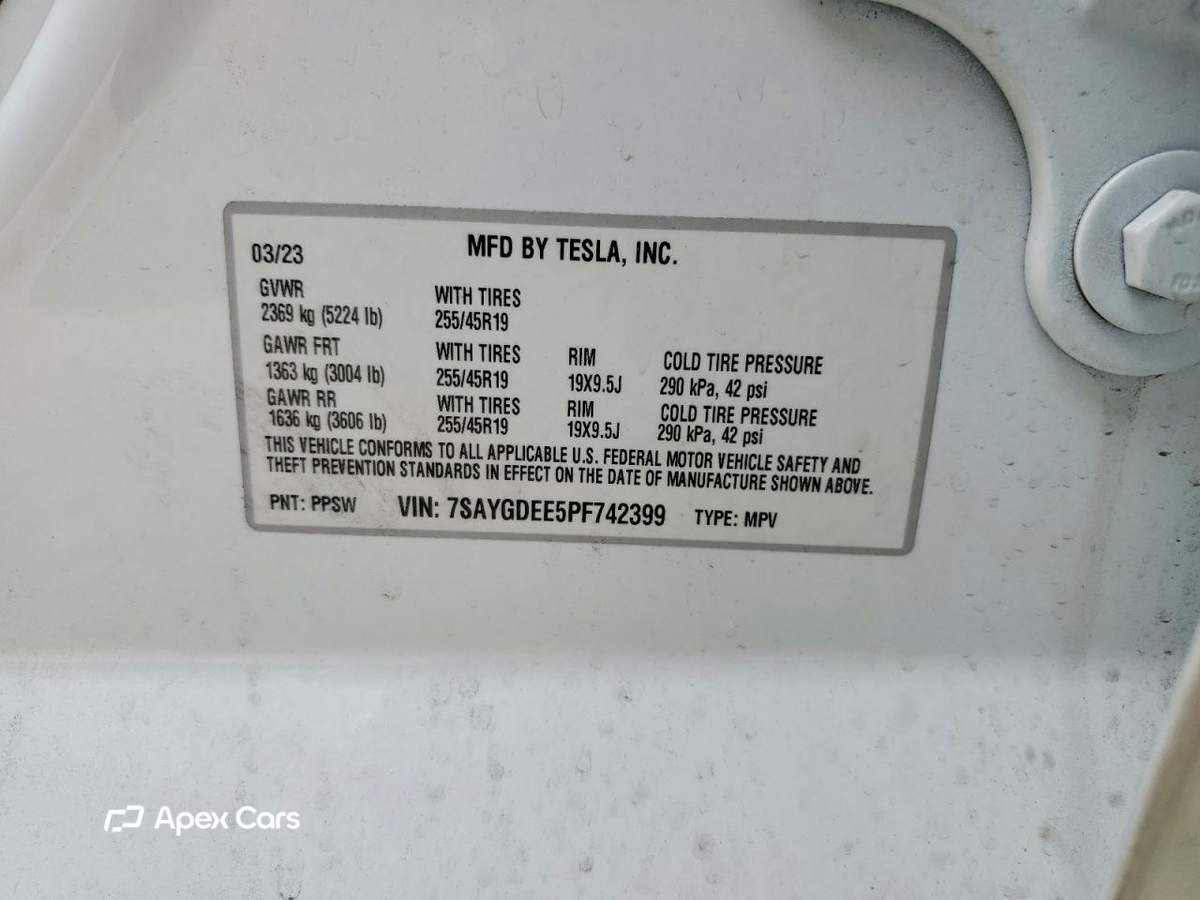 Tesla Model Y 2023
