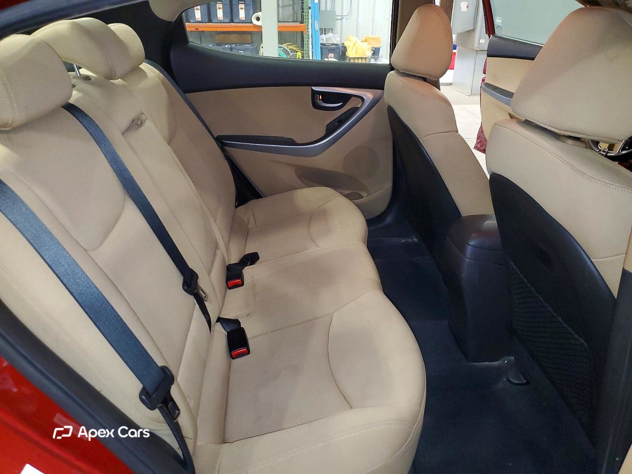 Hyundai Elantra 2012