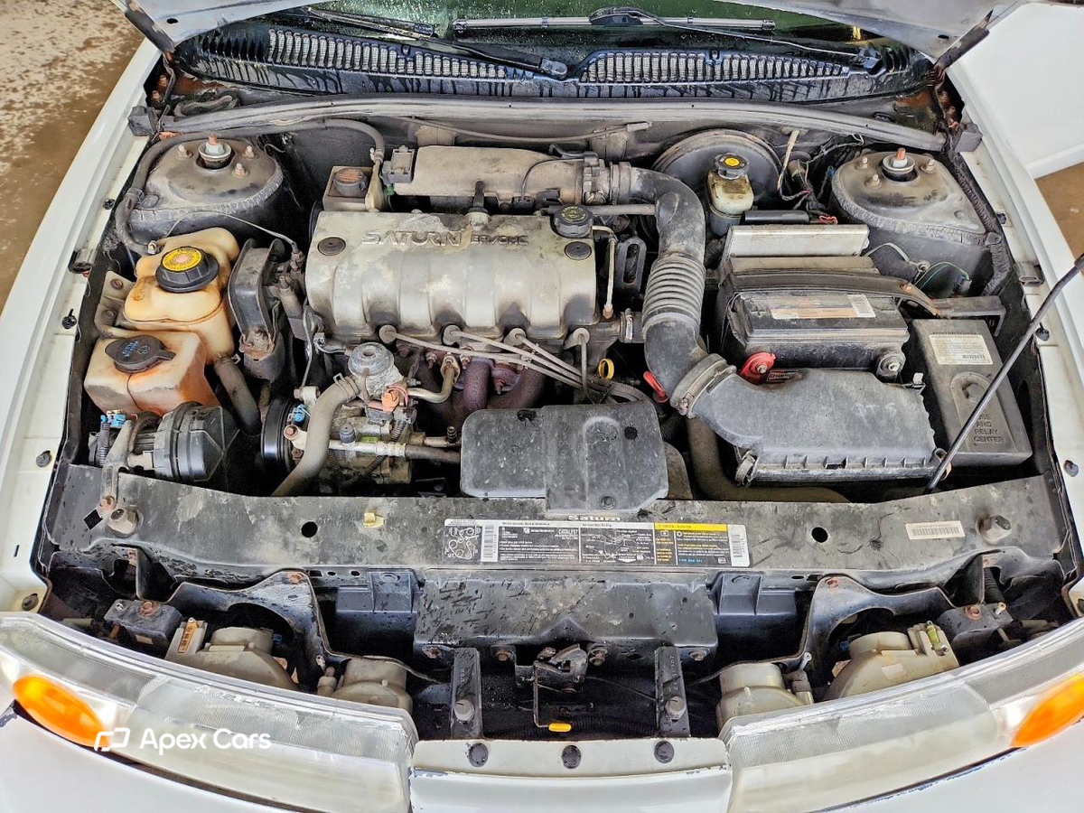 Saturn SL 2002