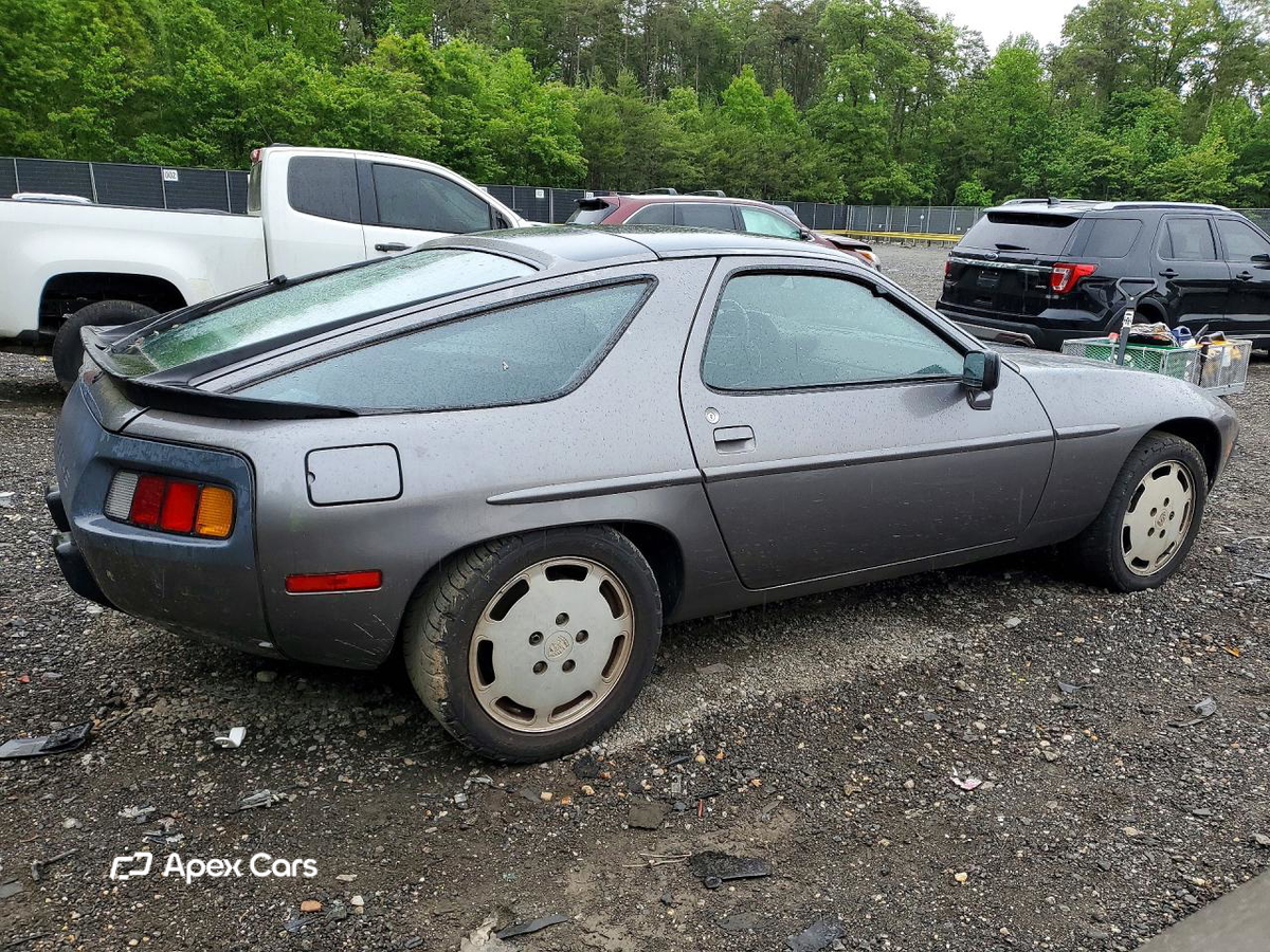 Porsche 928 1986