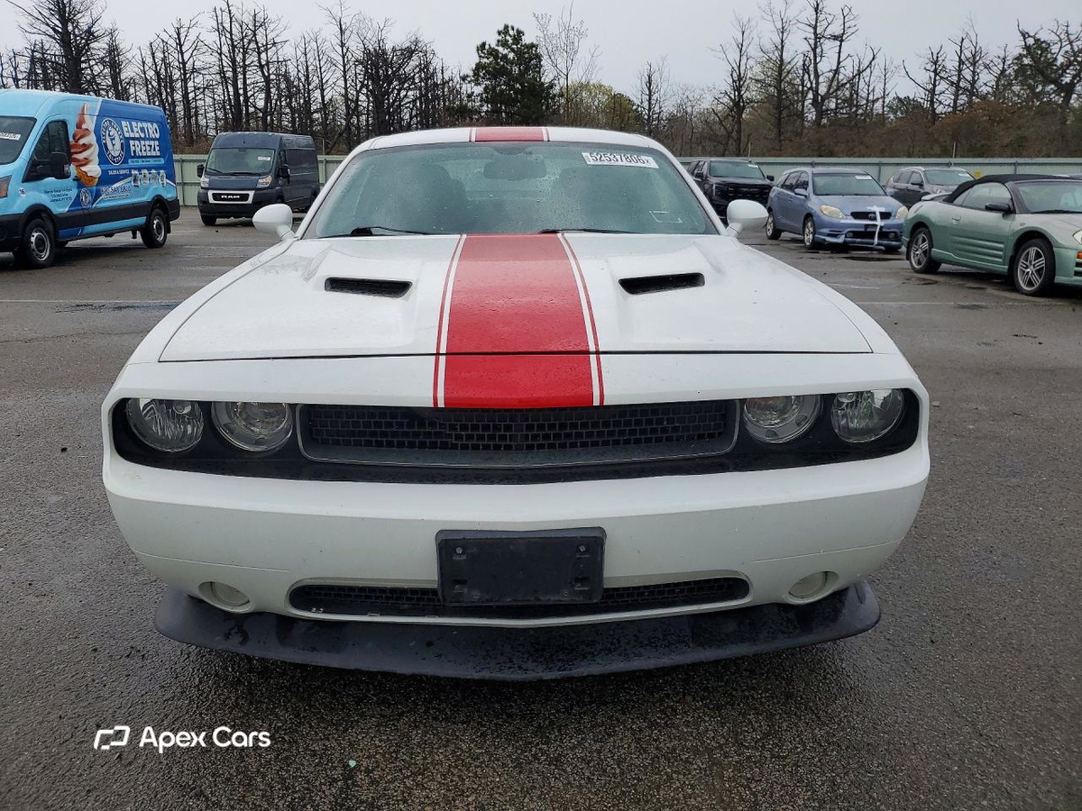 Dodge Challenger 2013