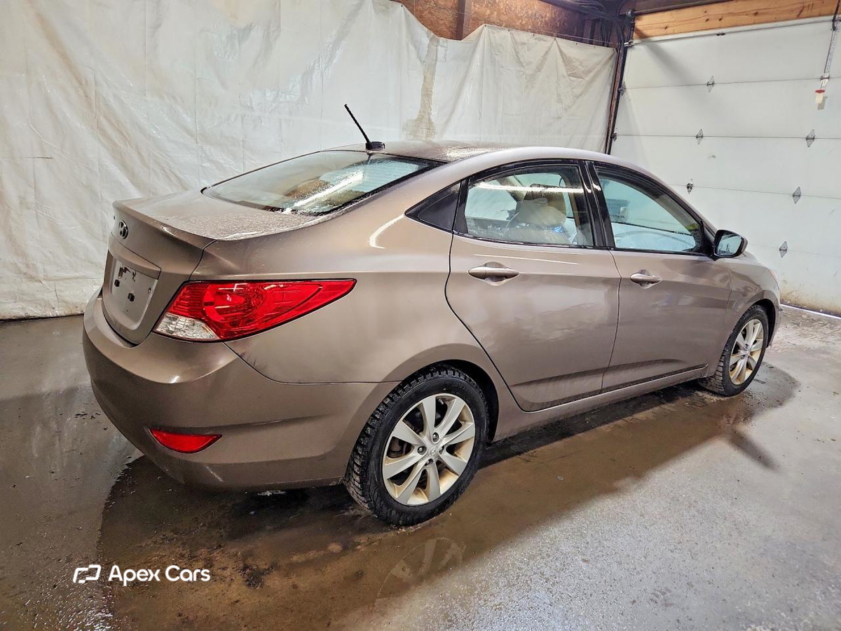 Hyundai Accent 2013