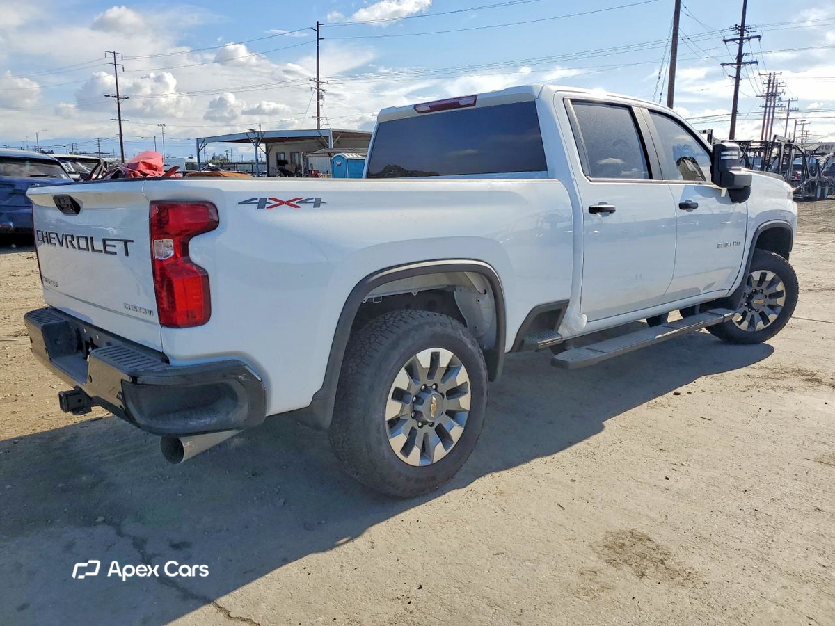 Chevrolet Silverado 2025