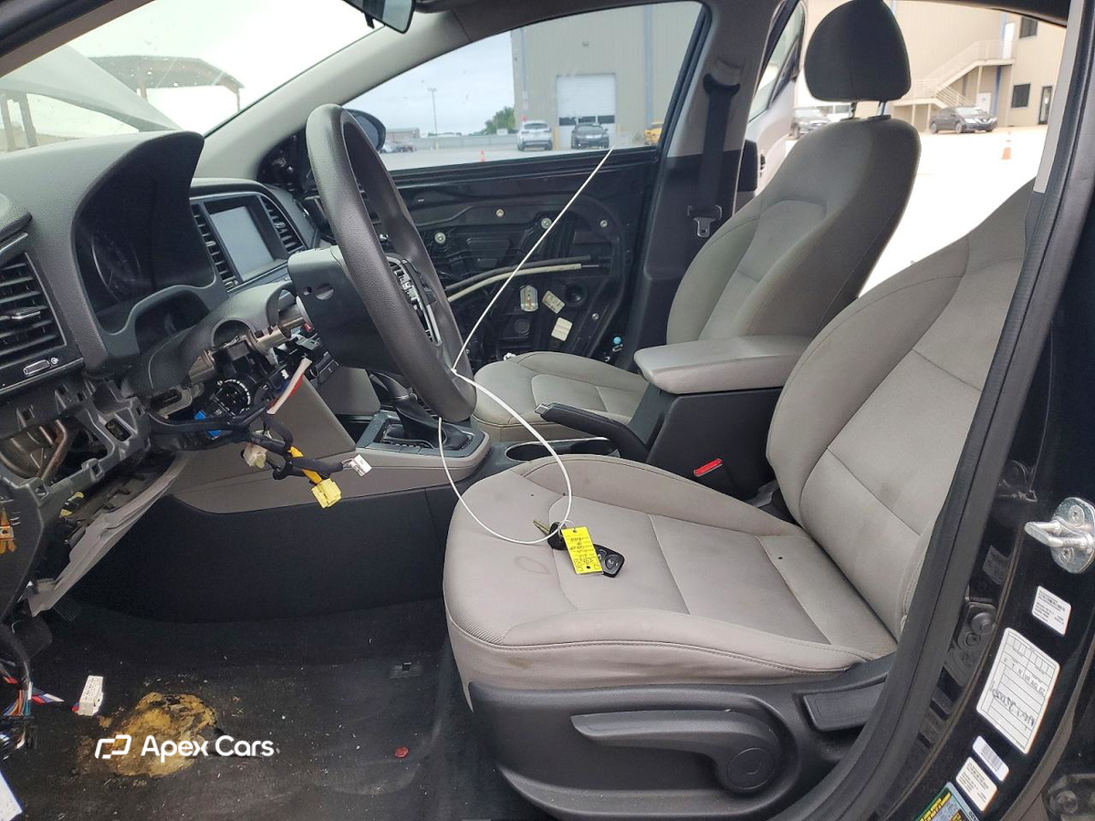 Hyundai Elantra 2018