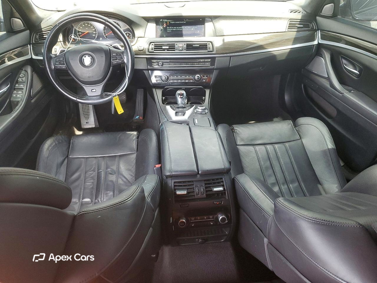 BMW M5 2013