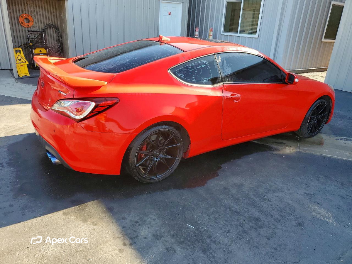 Hyundai Genesis 2015