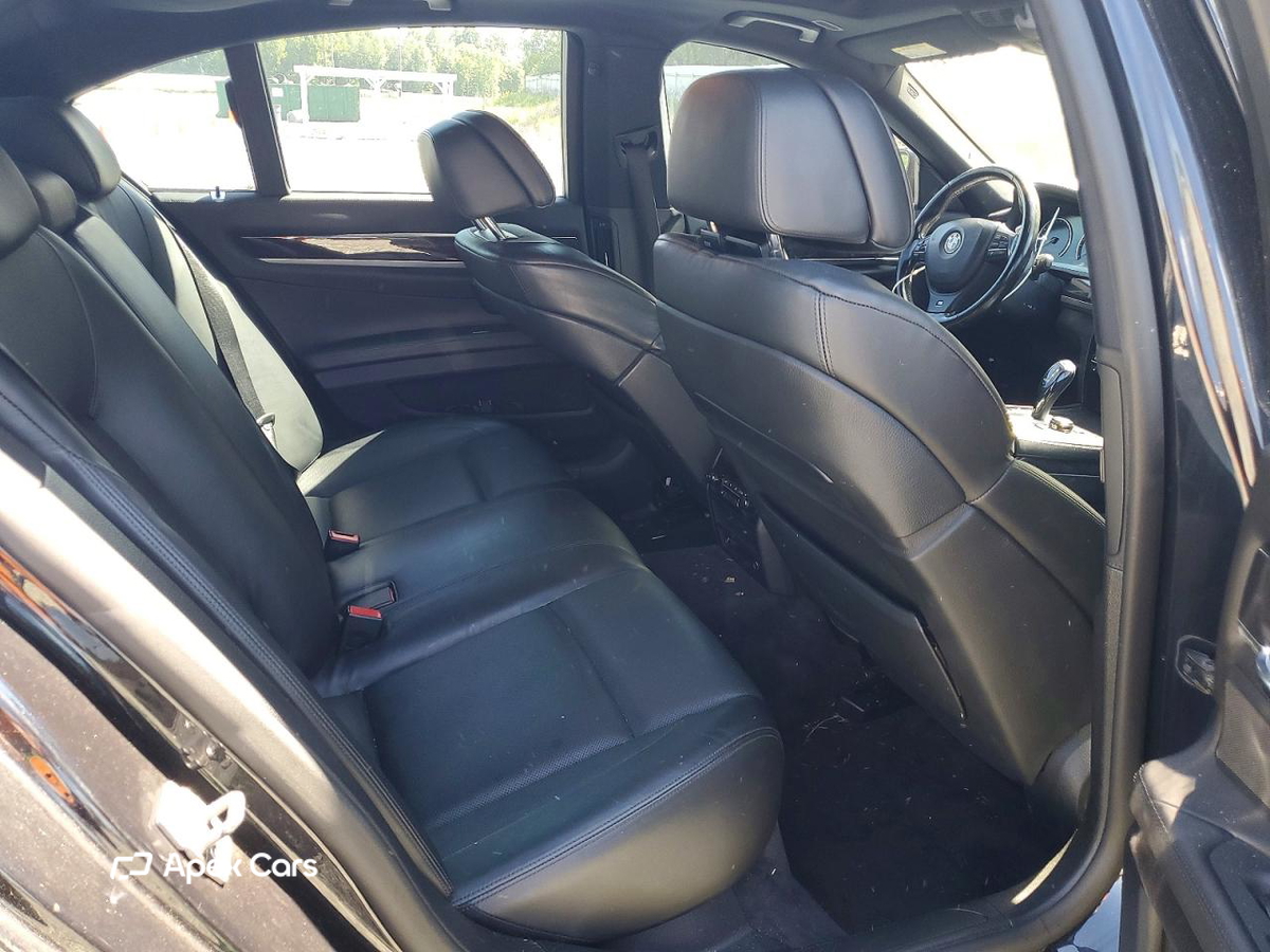 BMW Series 7 2011