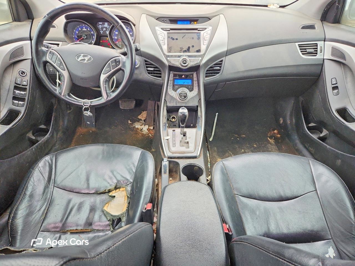 Hyundai Elantra 2013