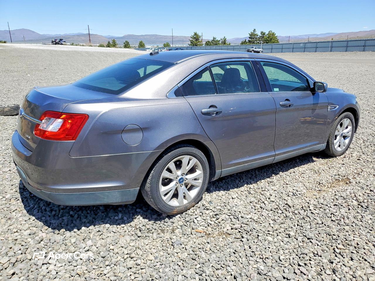Ford Taurus 2011