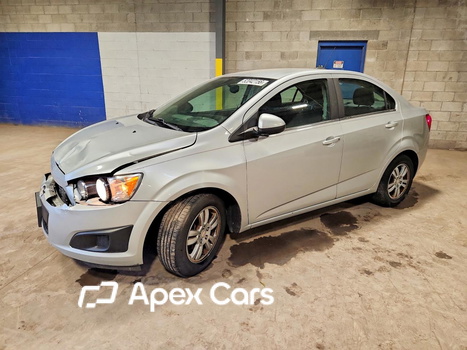 Chevrolet Sonic 2015 - Image 1 of 13