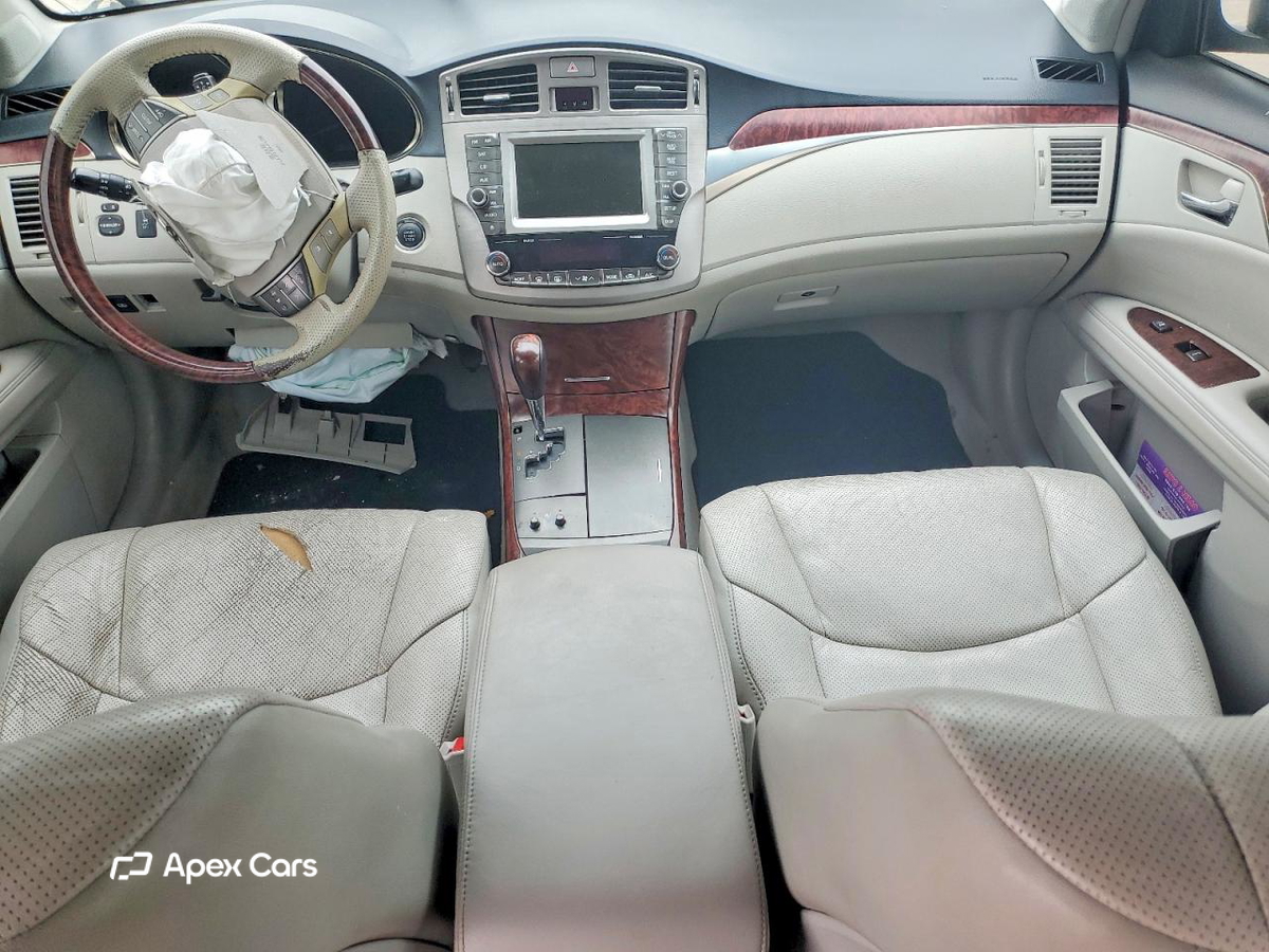 Toyota Avalon 2011