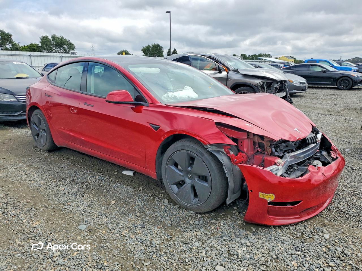 Tesla Model 3 2022