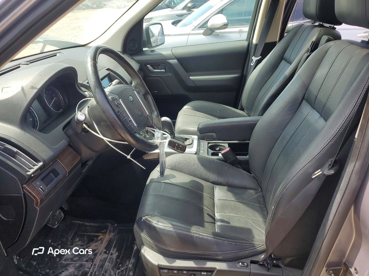 Land Rover LR2 2013