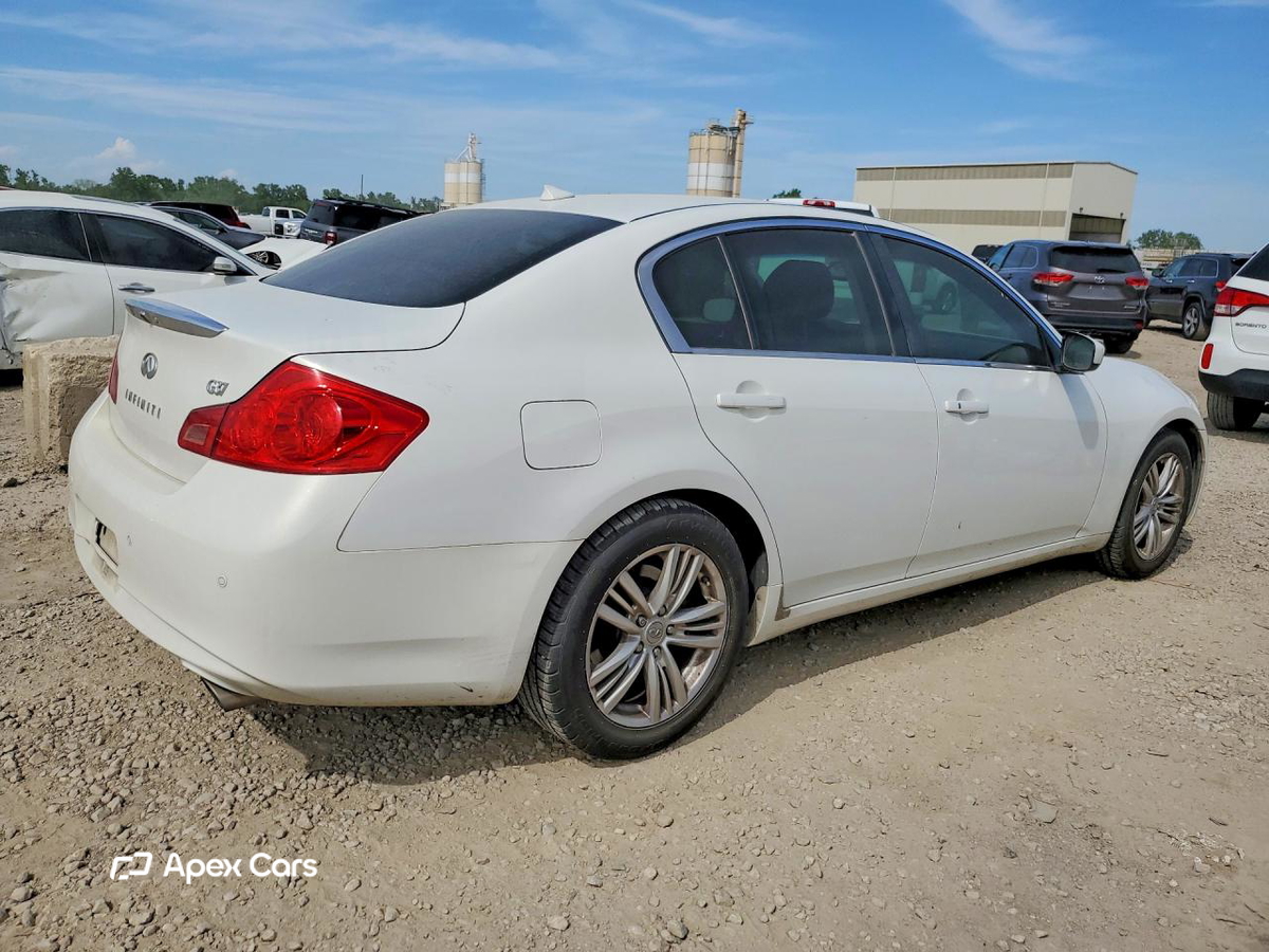 Infiniti G 2013