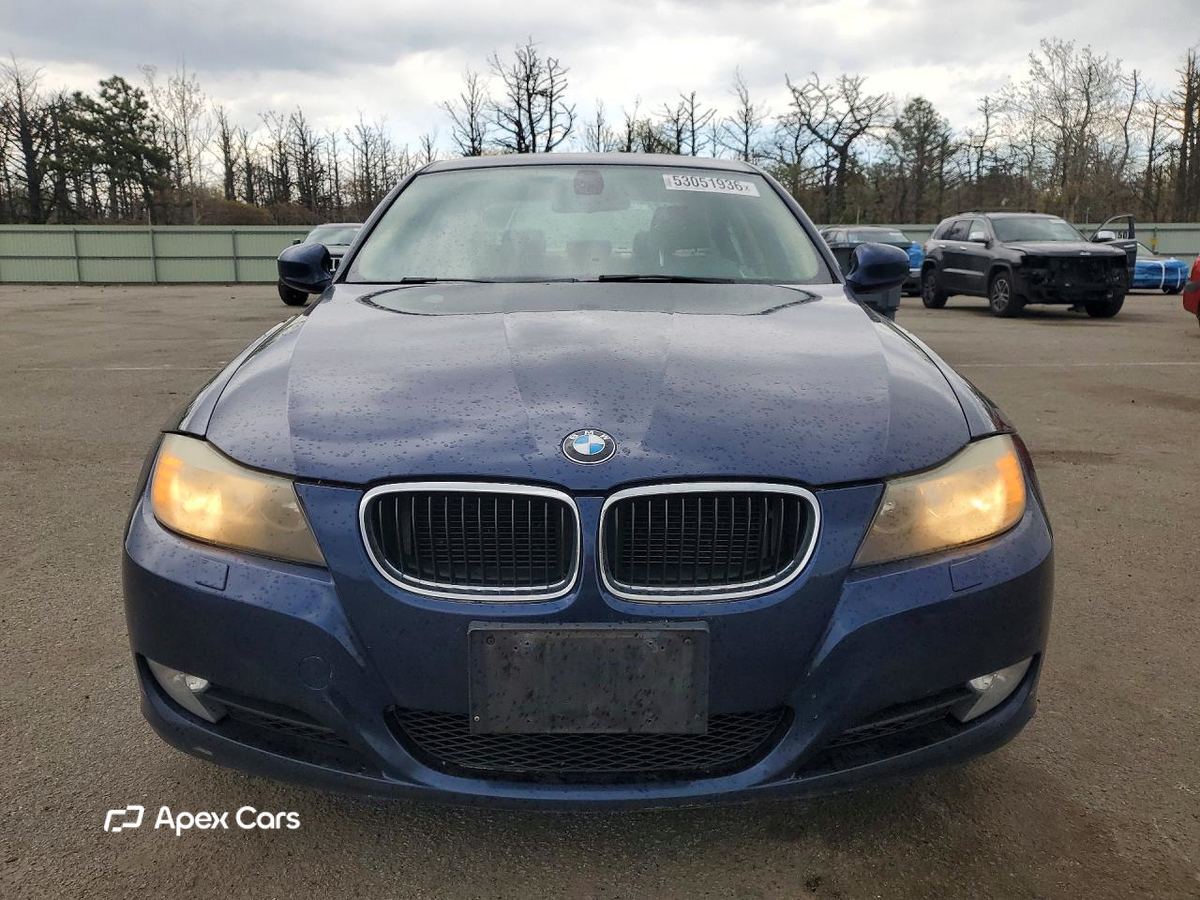 BMW Series 3 2011