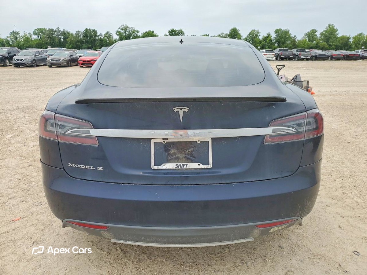 Tesla Model S 2013