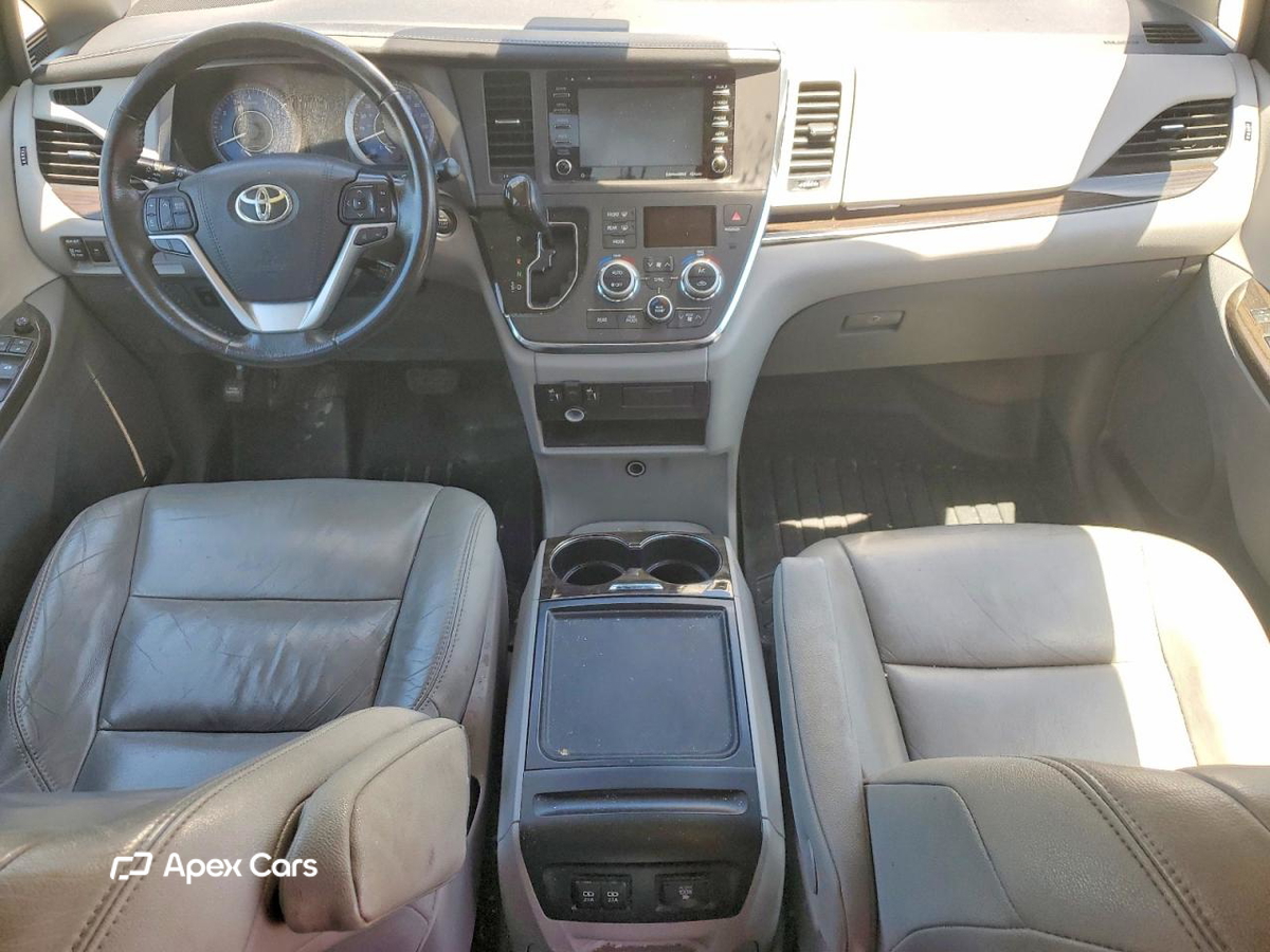 Toyota Sienna 2018