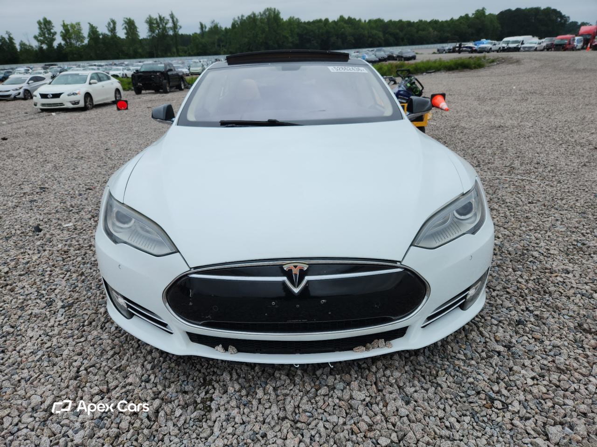 Tesla Model S 2013