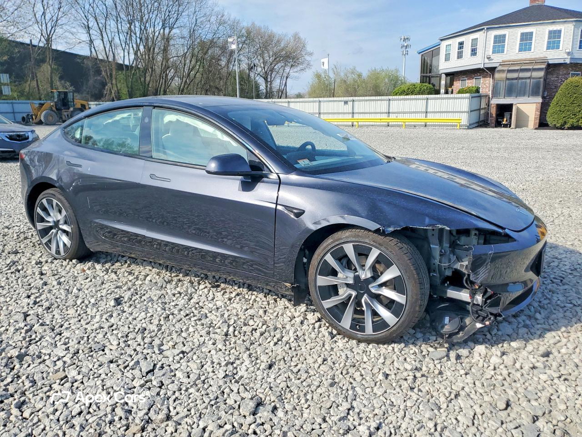 Tesla Model 3 2025