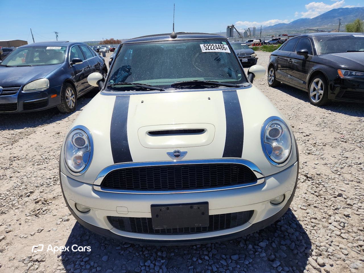MINI Cooper 2010
