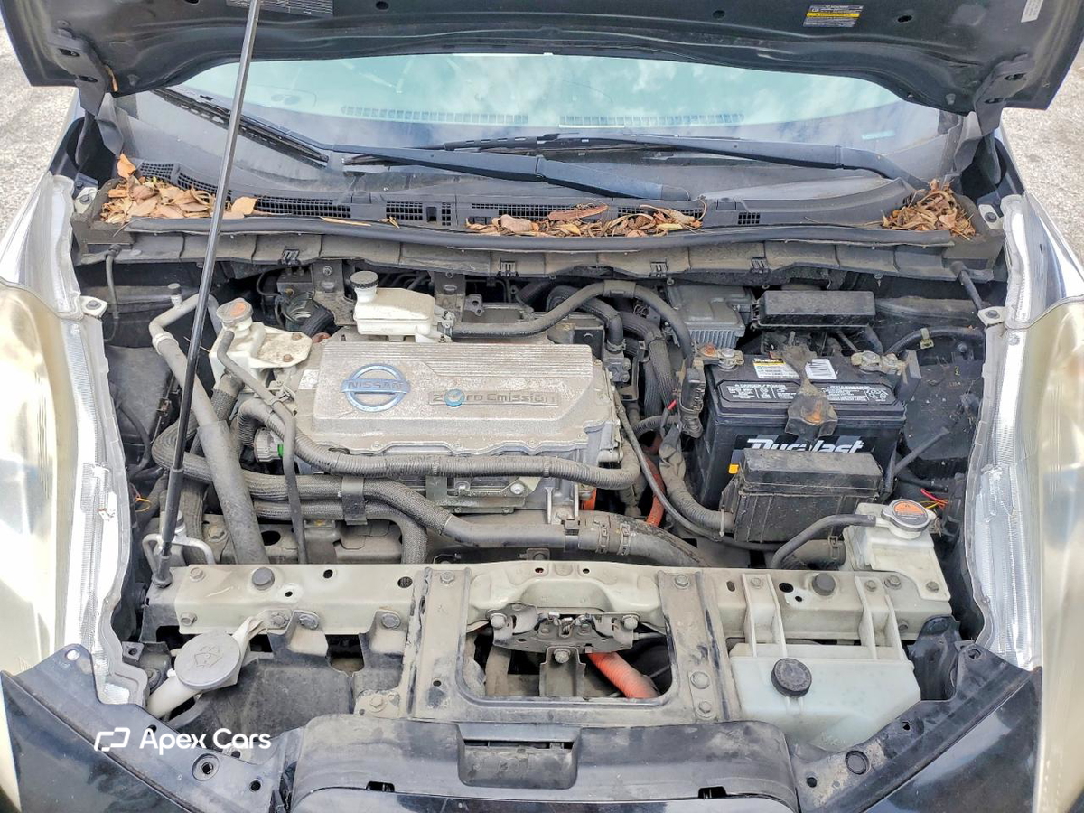 Nissan Leaf 2011